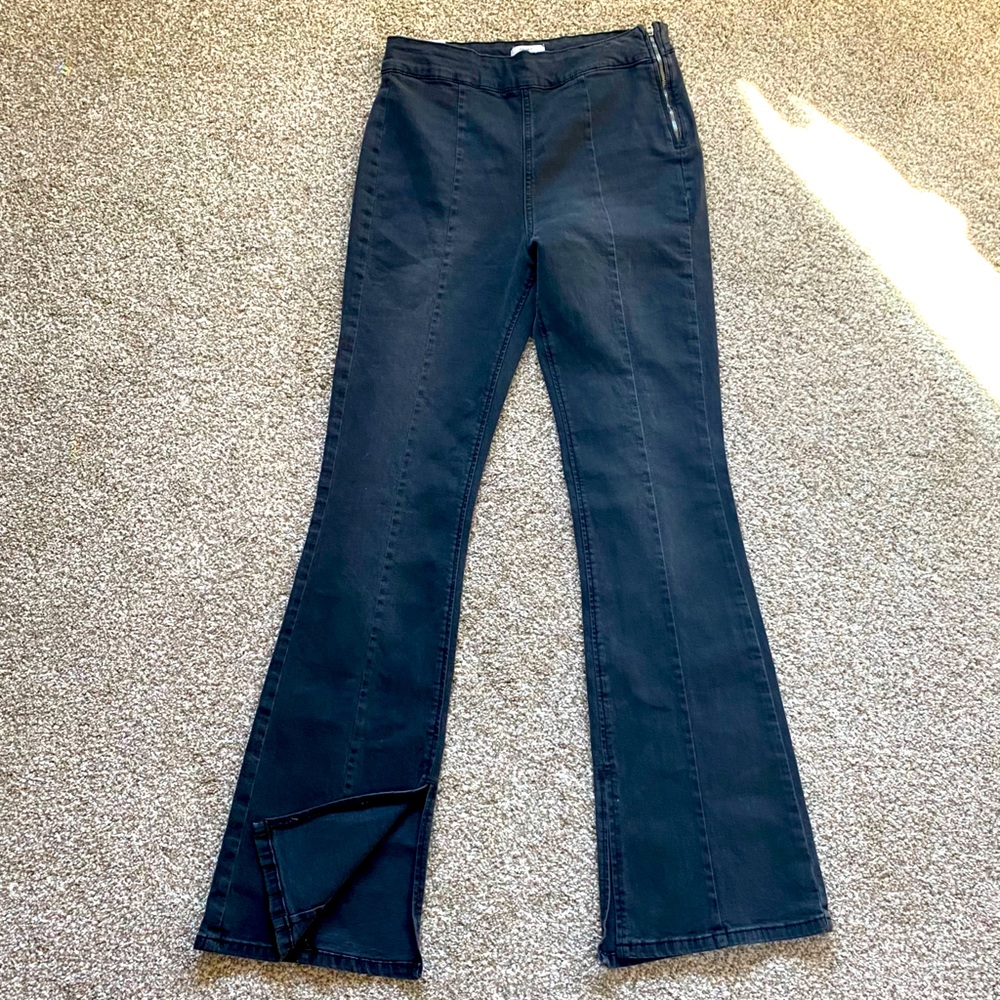 NWT Forever 21 Faded Black High Rise Bootcut Split Hem Jeans, Size 30